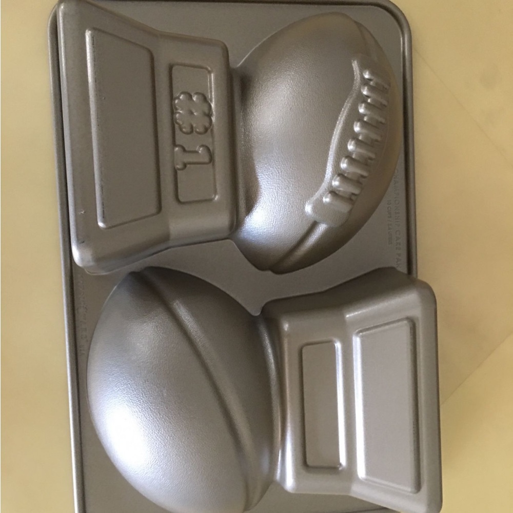 Nordicware championship Cake Pan Football Mold Baking pan, Super Bowl party